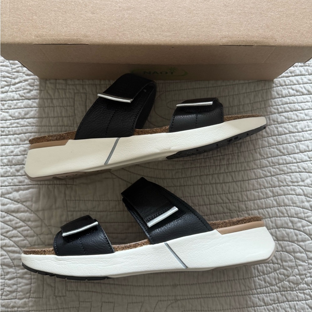 Naot Black Calliope Sandal Size 9 NEW in box - Picture 4 of 10